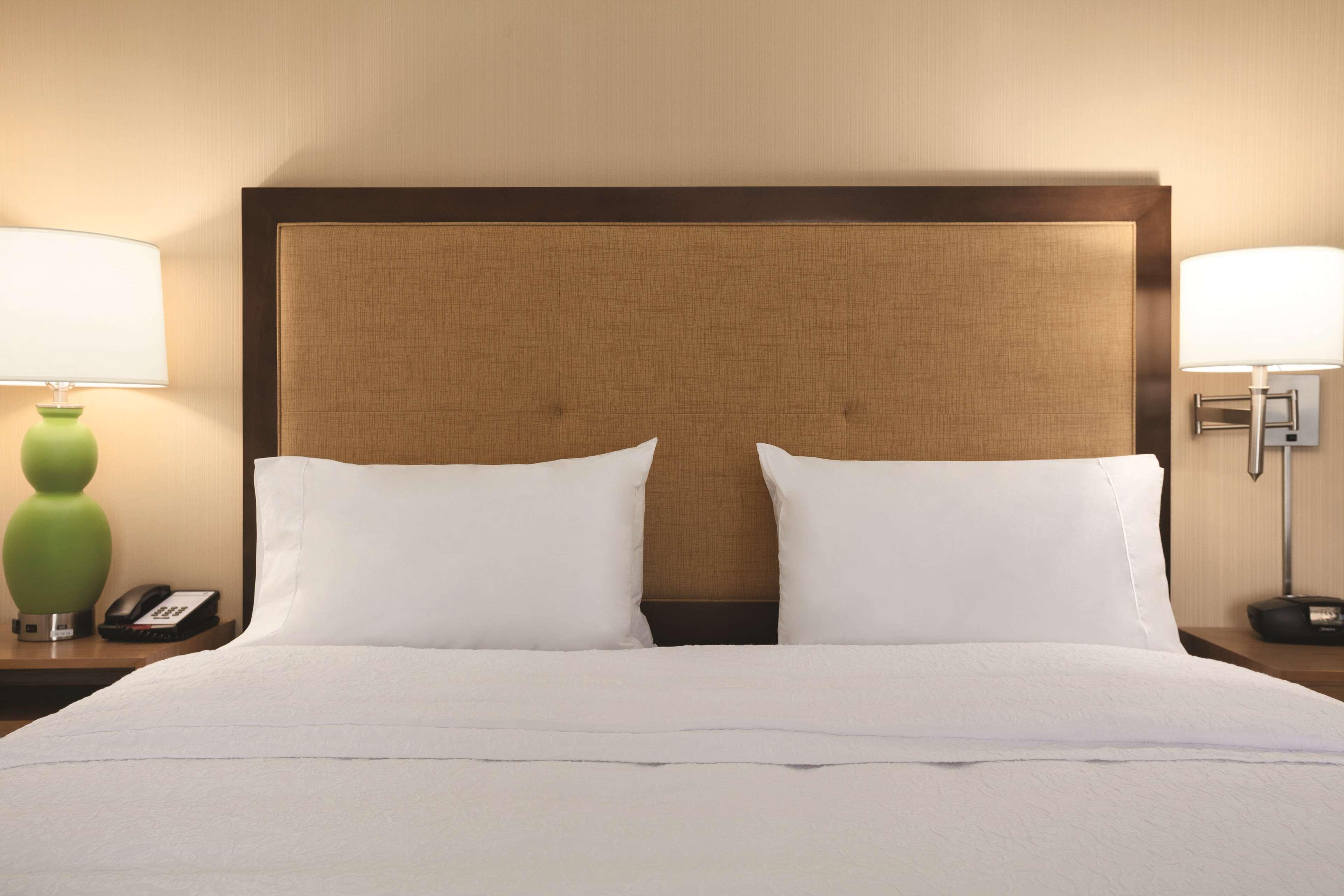 Hampton Inn Бріґем-Сіті Екстер'єр фото