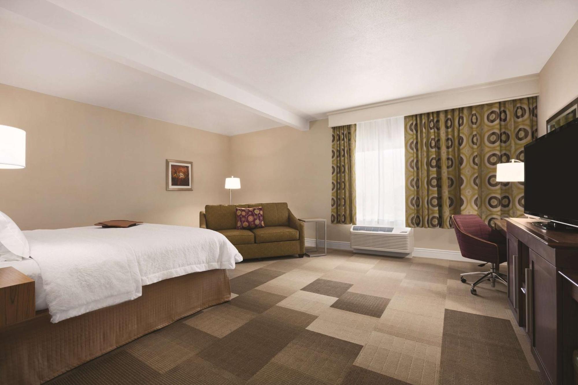 Hampton Inn Бріґем-Сіті Екстер'єр фото
