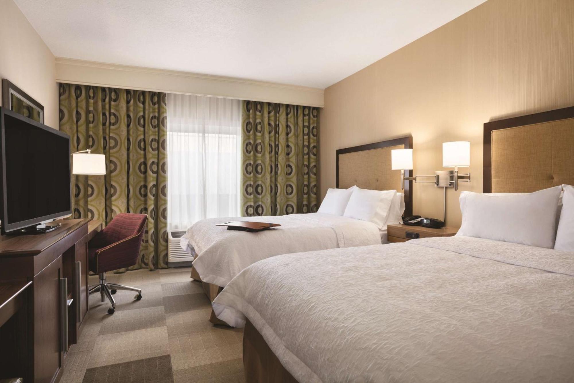Hampton Inn Бріґем-Сіті Екстер'єр фото